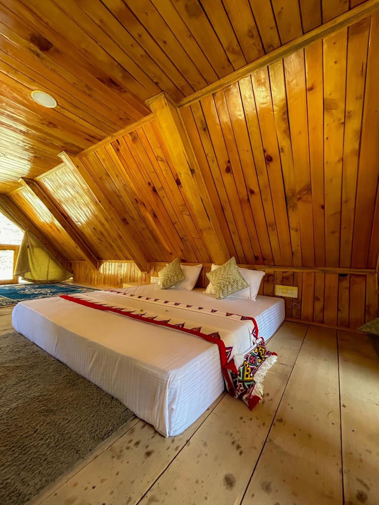 Sainj Riverside Cottages Екстер'єр фото